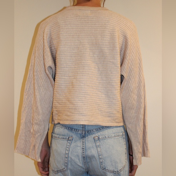 Pink rose long sleeve sweater/lounge shirt - Picture 4 of 4